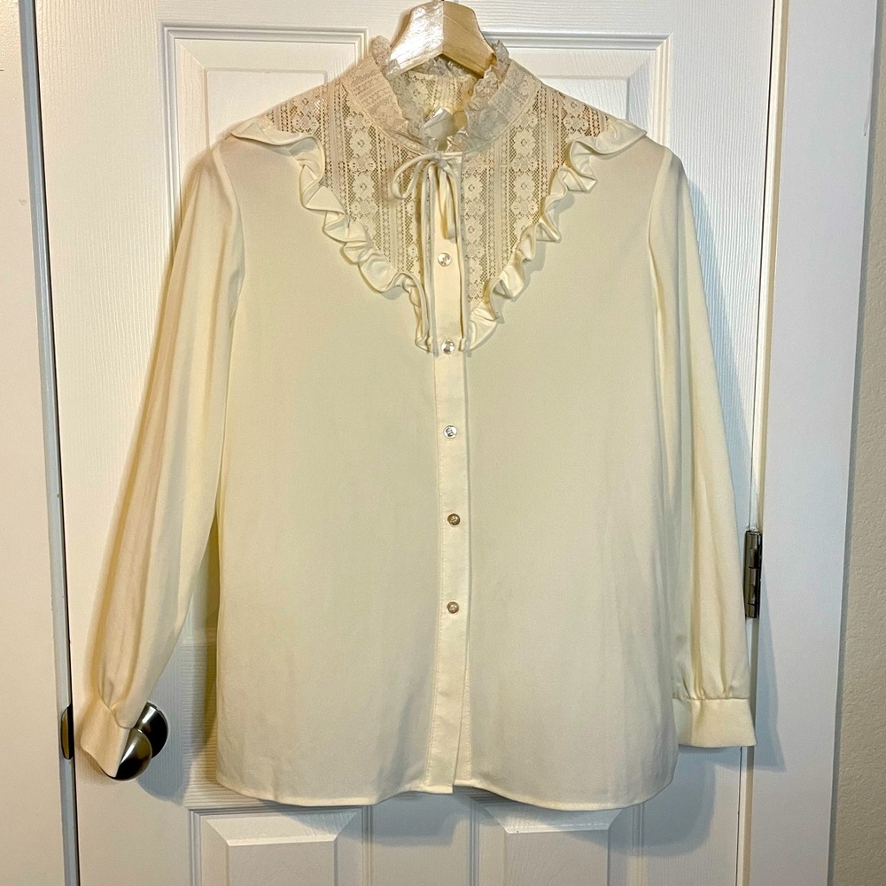 VTG 80s ivory high collar laced button down polyester blouse w/ ruffles sz 18